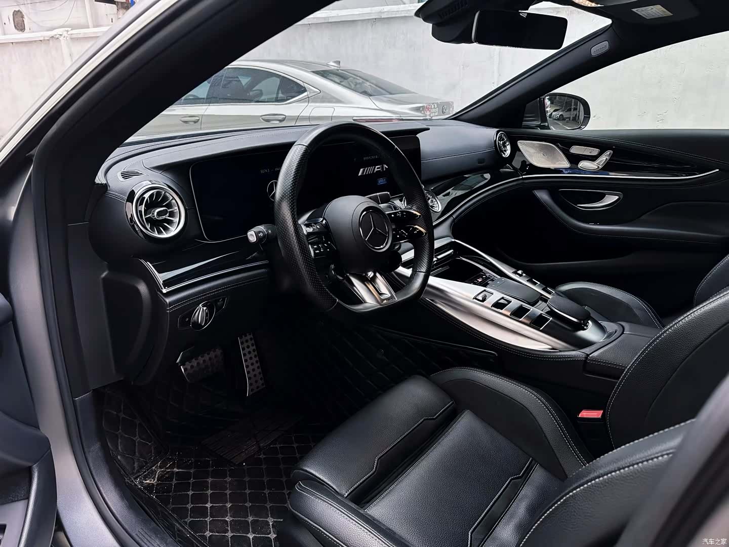 MG AMG, 2023 13