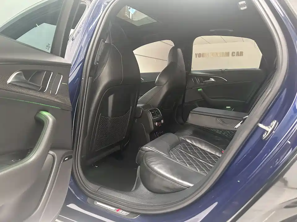 Audi S6