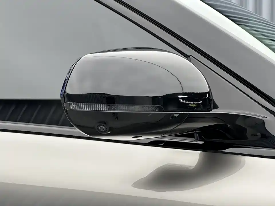 AITO Ask the world M7