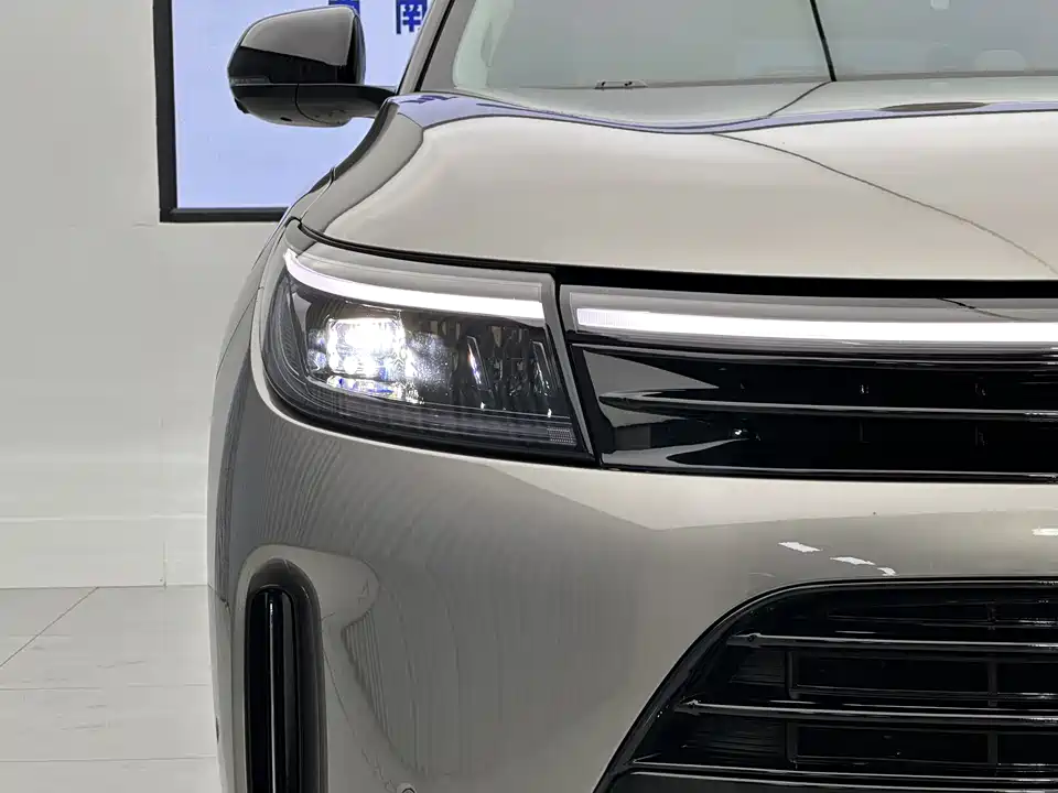 AITO Ask the world M7