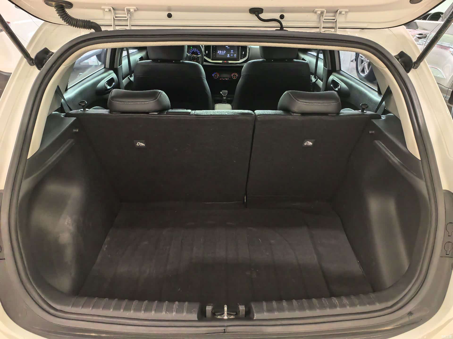 Kia KX1, 2022 15