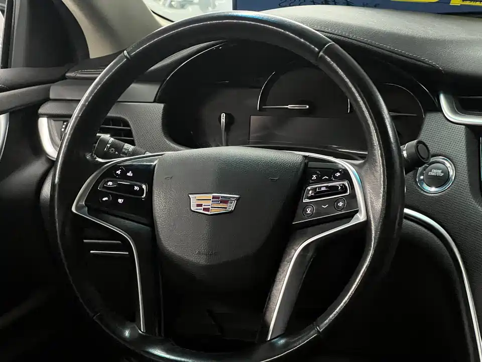 Cadillac XTS