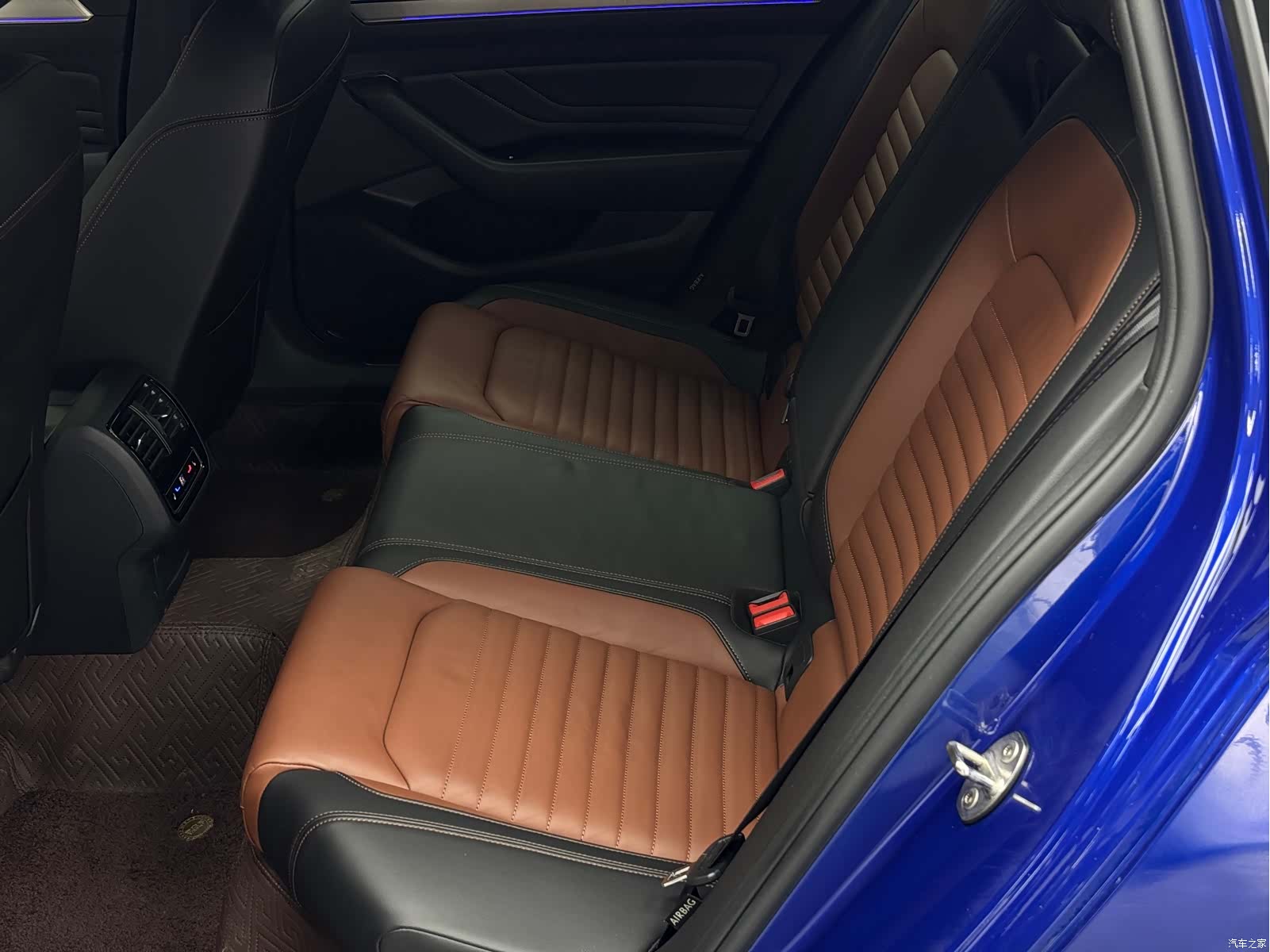 Volkswagen Variant, 2023 21