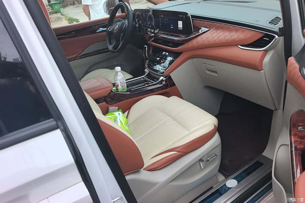 Buick GL8, 2024 8