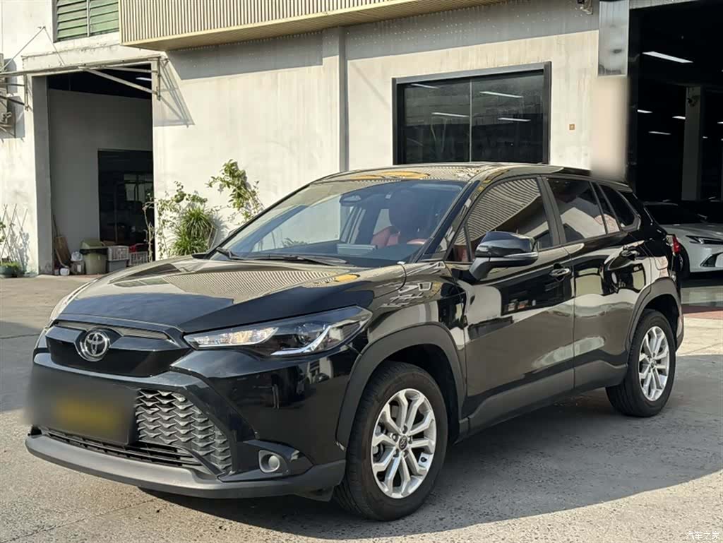 Toyota Frontlander, 2024 1