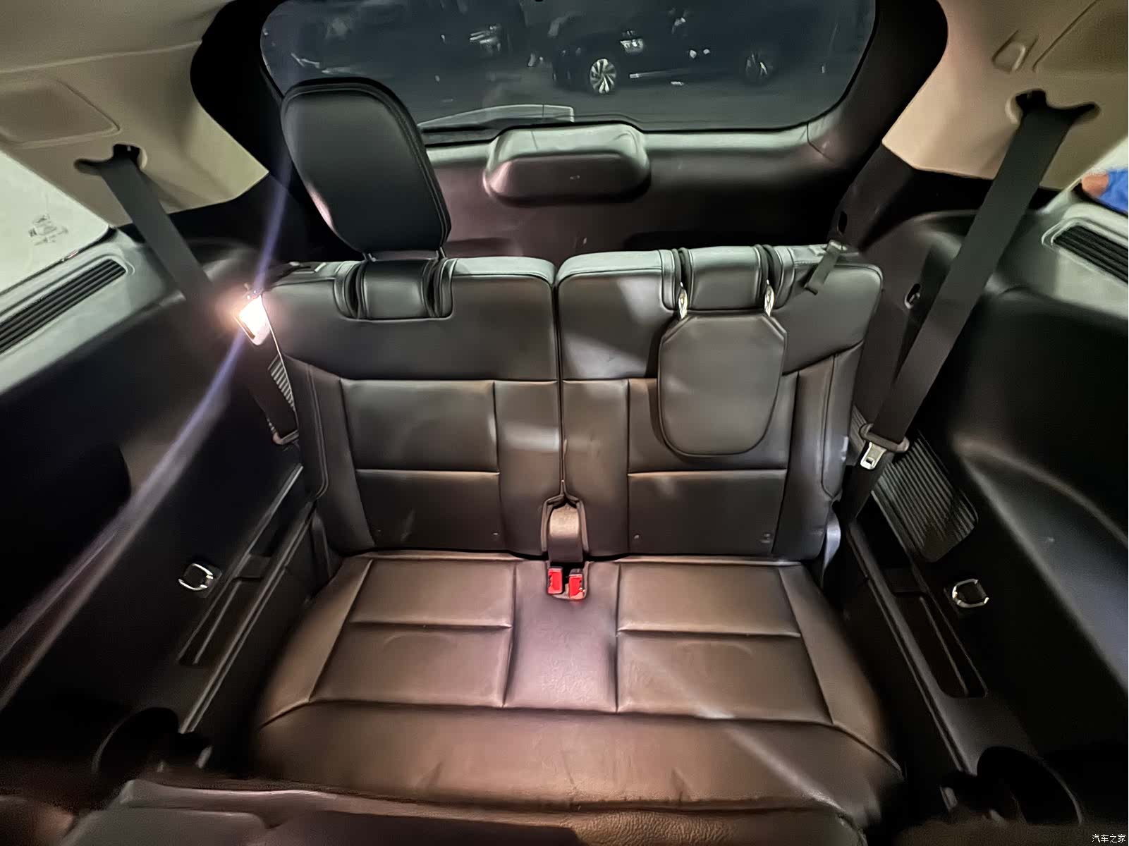 Ford Explorer, 2020 23