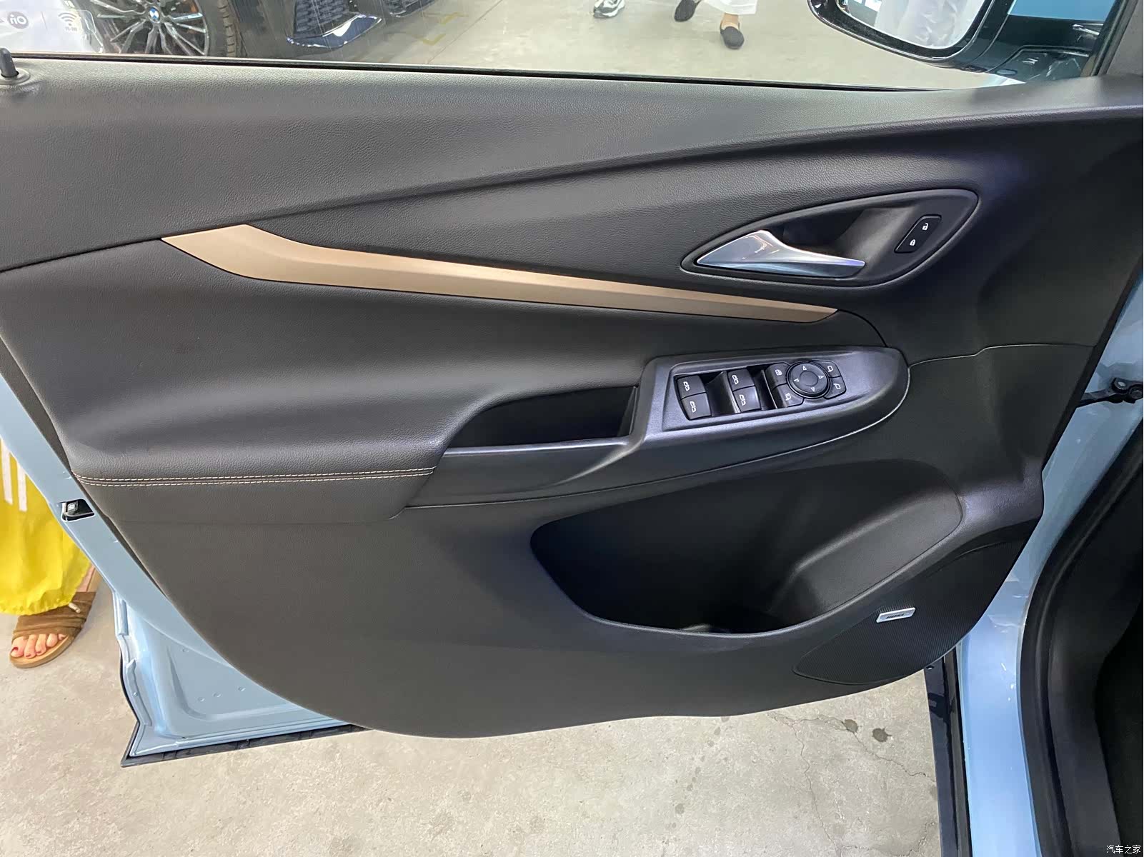 Buick Velite, 2020 10