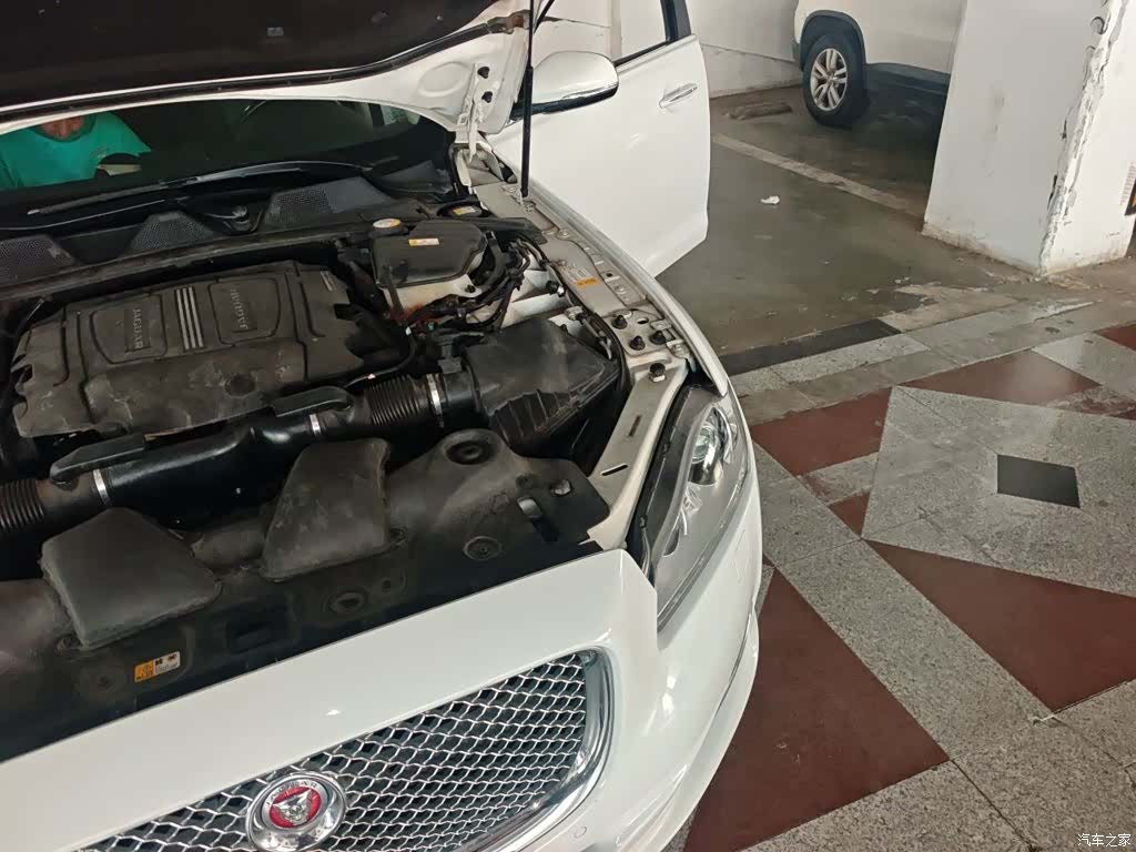 Jaguar XJ, 2015 23