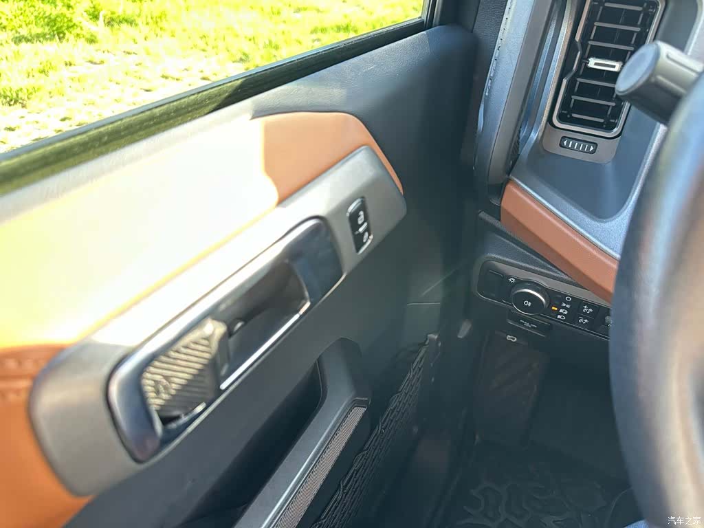 Ford Bronco, 2024 22