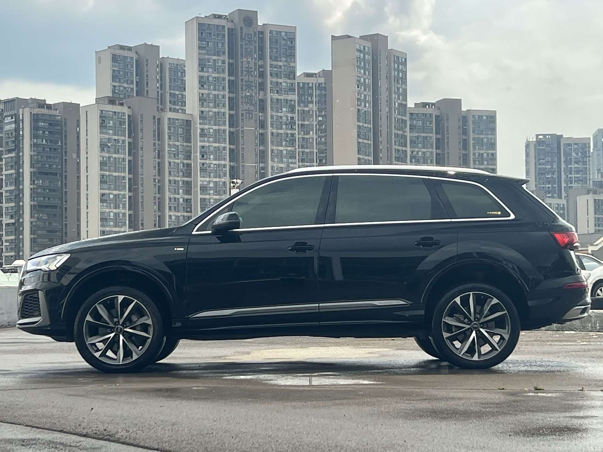 Audi Q7, 2023 16