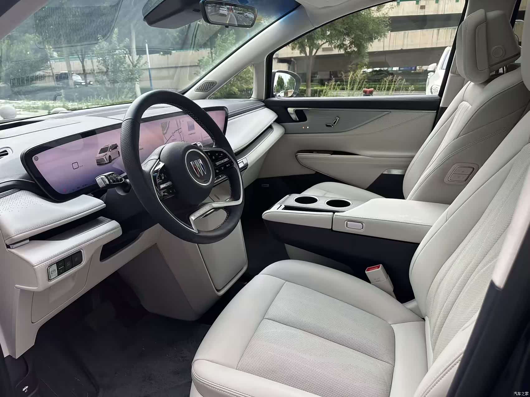 Buick GL8, 2025 9