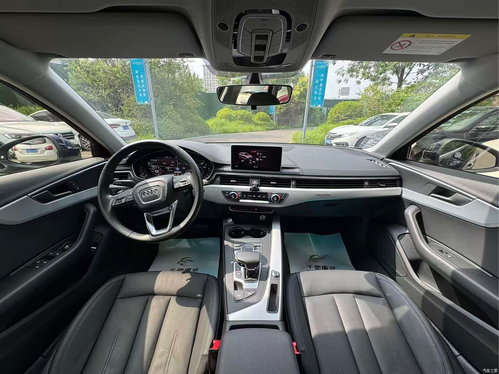 Audi A4, 2019 все фото