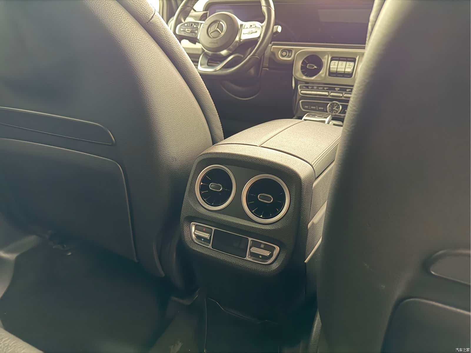 Mercedes-Benz G-Class, 2022 16