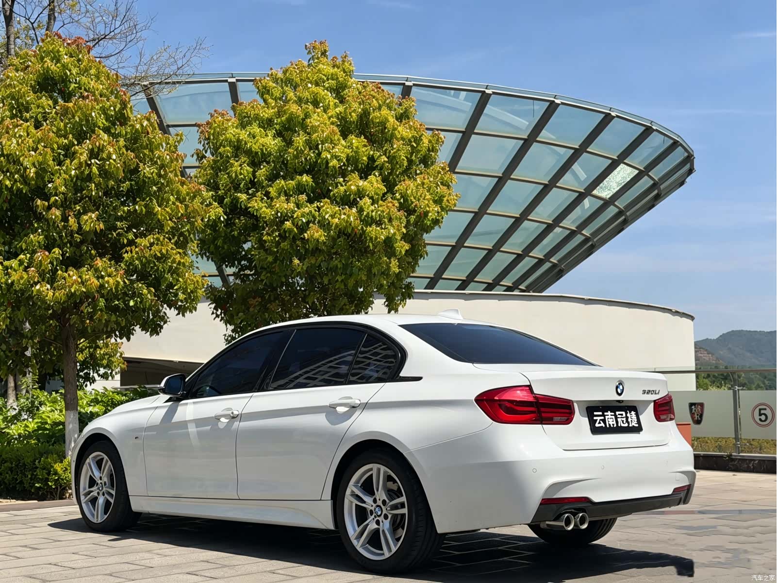 BMW 3 Series, 2018 7
