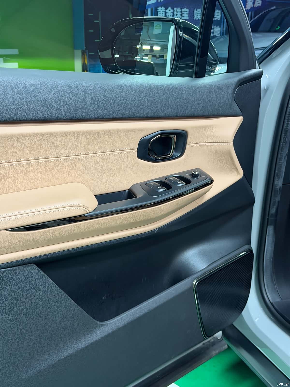 NIO ES8, 2021 9