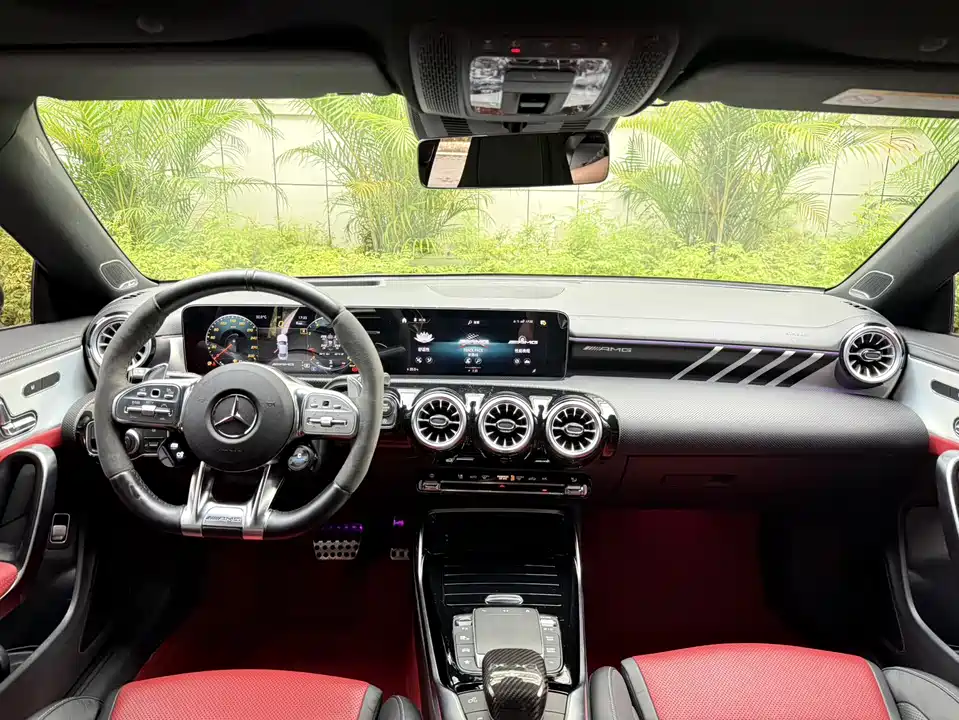 Mercedes-Benz CLA AMG