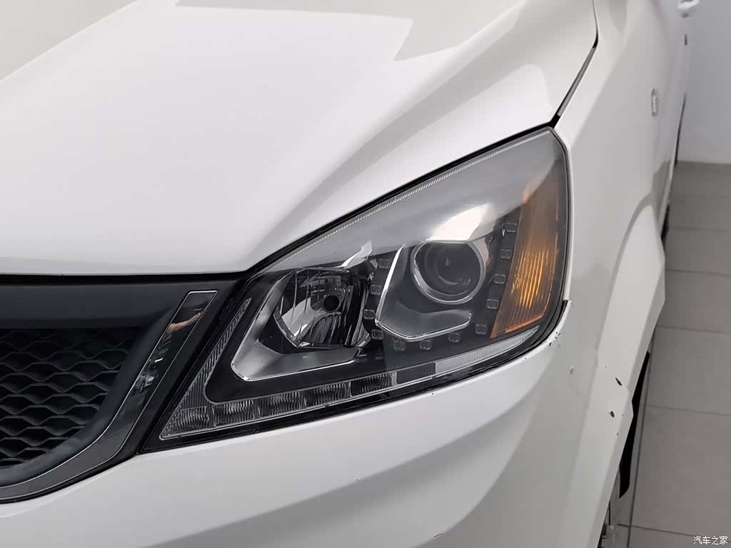 BAIC M50S, 2017 7