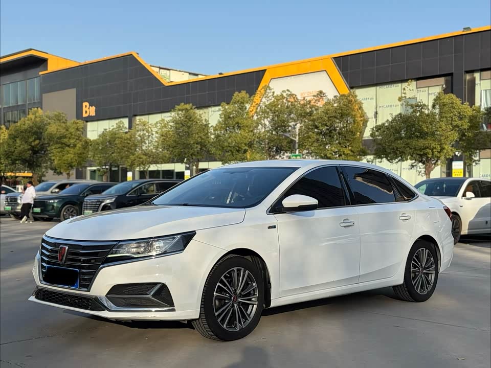 Roewe i6