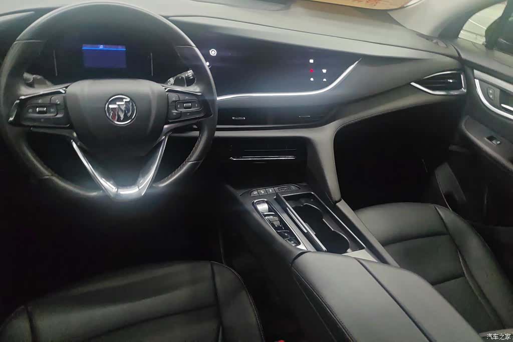 Buick Enclave, 2023 12