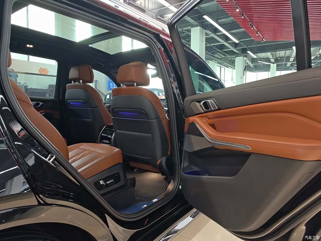 BMW X7, 2023 22
