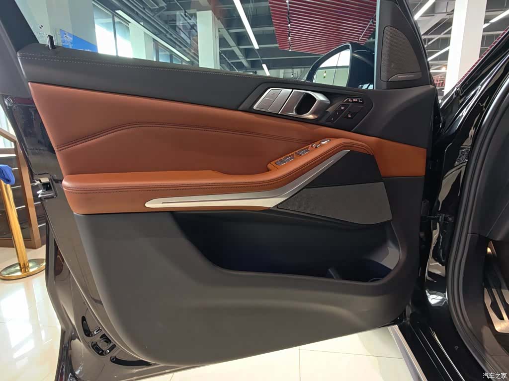 BMW X7, 2023 29