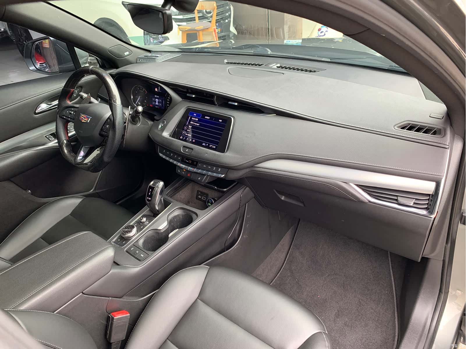 Cadillac XT4, 2019 11