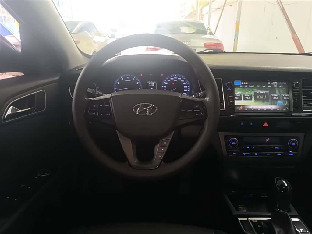 Hyundai GLS, 2014 11
