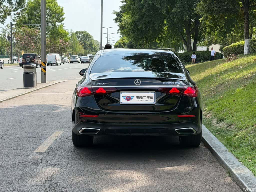 Mercedes-Benz E-Class, 2025 все фото