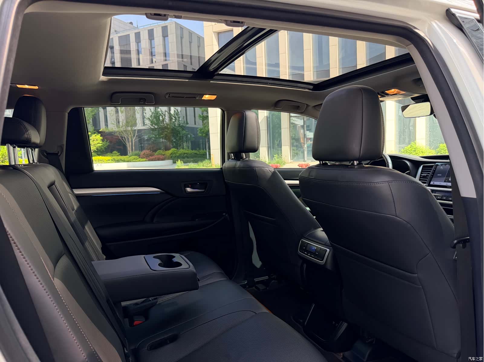 Toyota Highlander, 2018 18