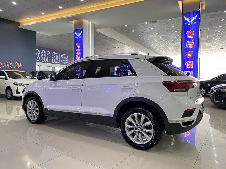 Volkswagen T-ROC exploring Songs