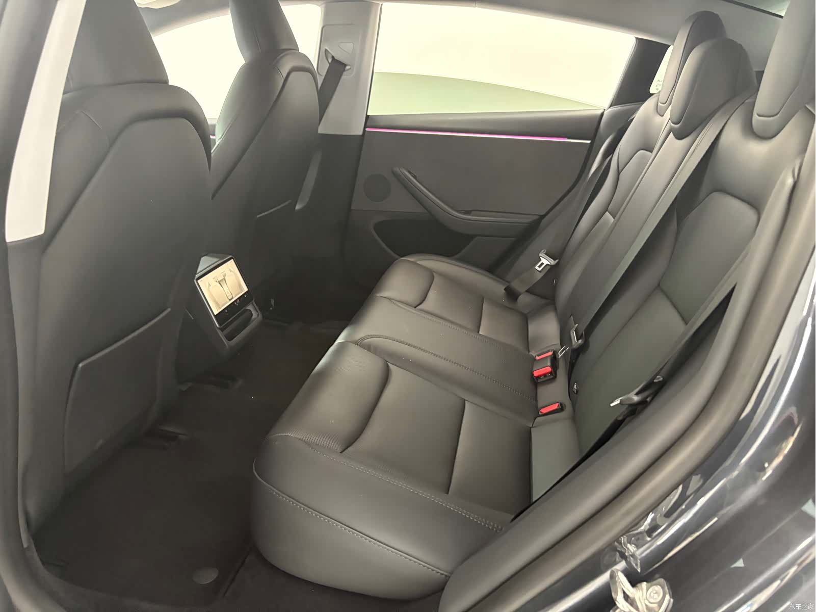 Tesla Model 3, 2024 8