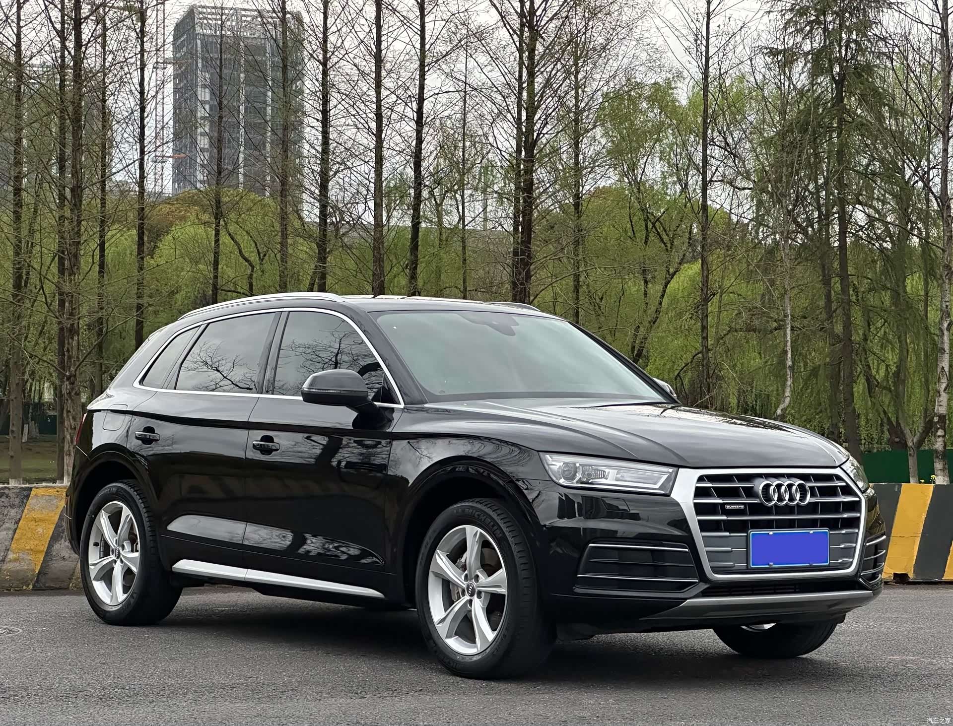 Audi Q5L, 2021 3