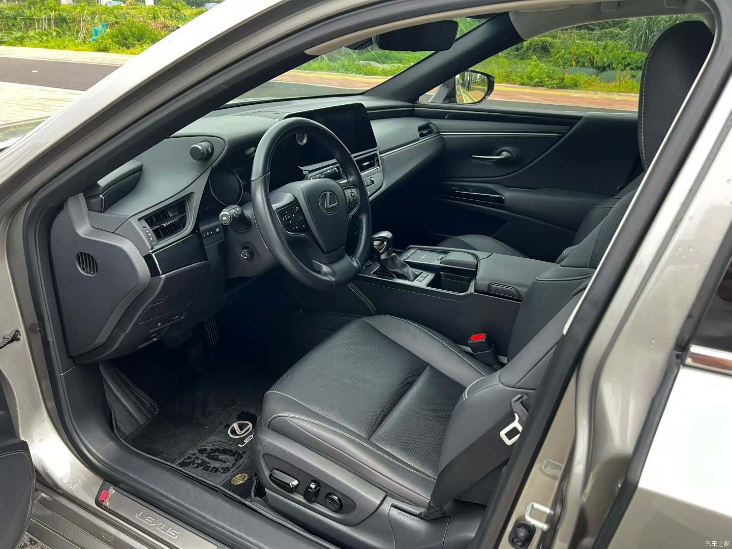Lexus ES, 2022 8
