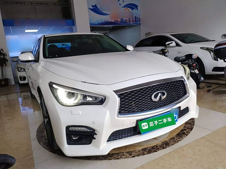 Infiniti Q50