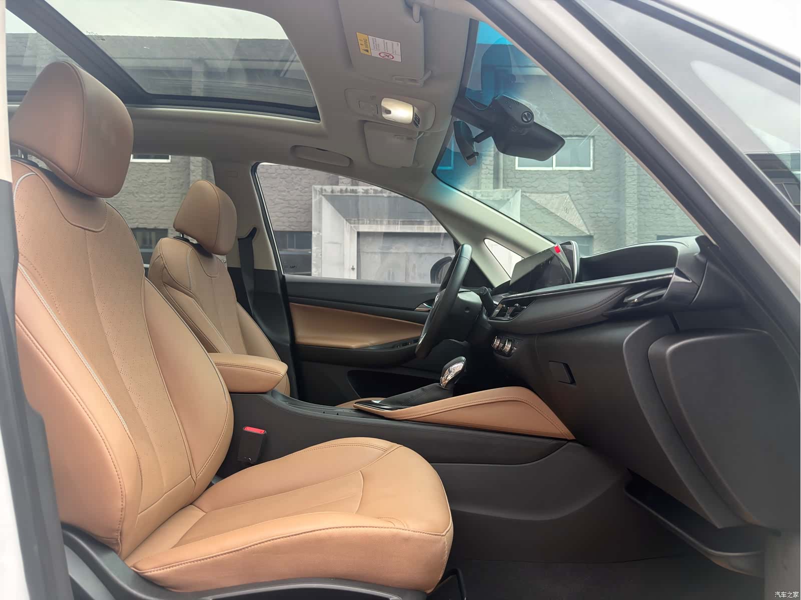 Buick GL6, 2022 9