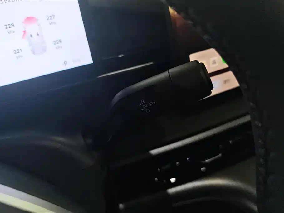 Geely Galaxy Galaxy E5