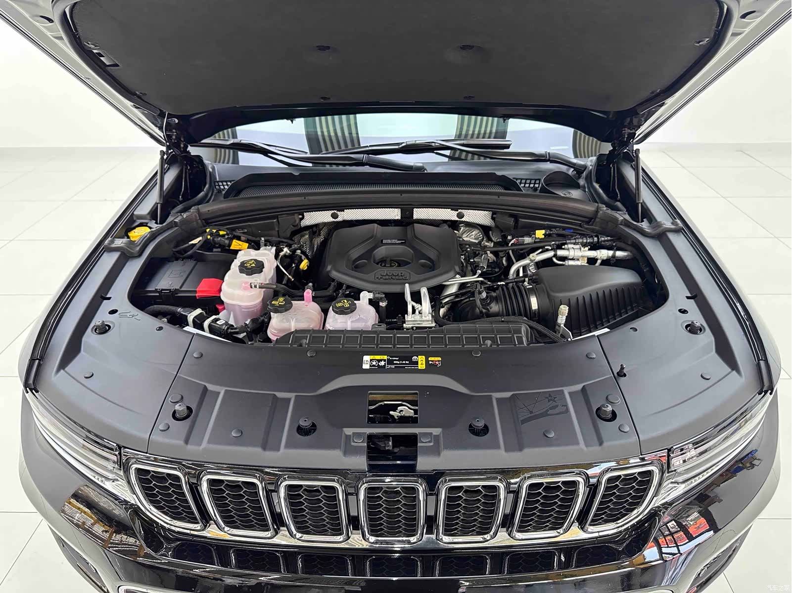 Jeep Grand Cherokee, 2026 8