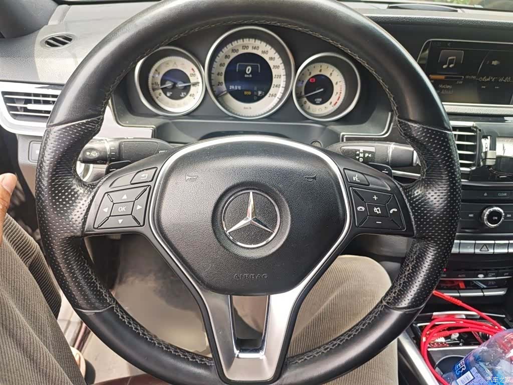 Mercedes-Benz E-Class, 2015 3