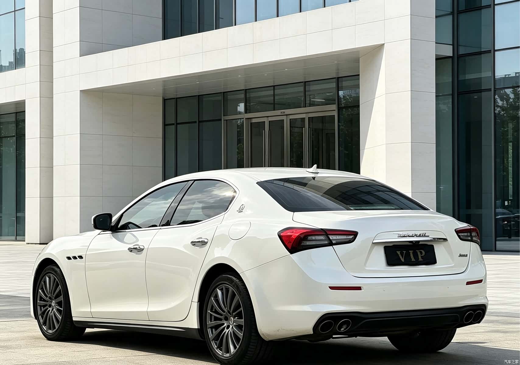 Maserati Ghibli, 2021 9
