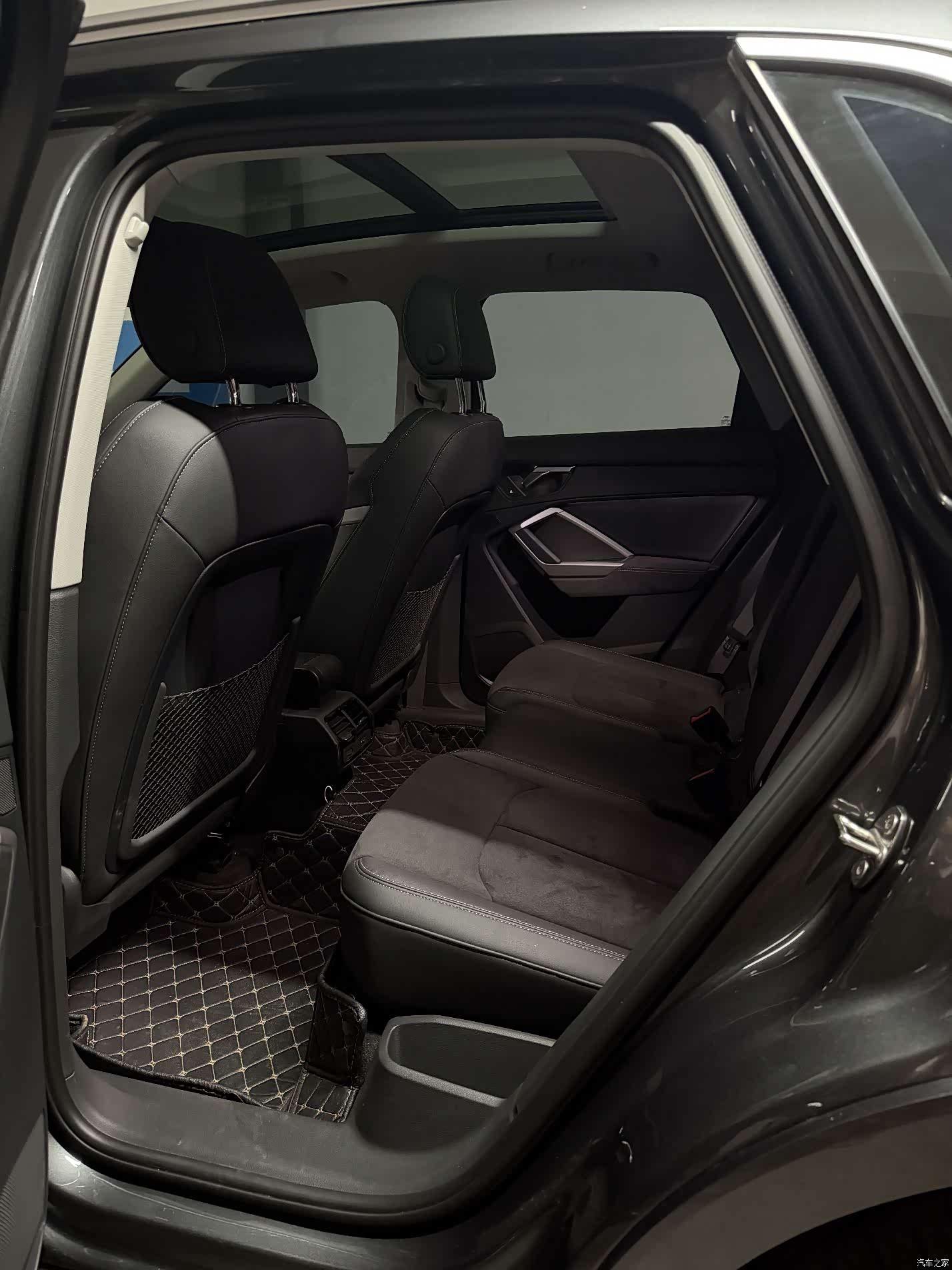 Audi Q3, 2023 6