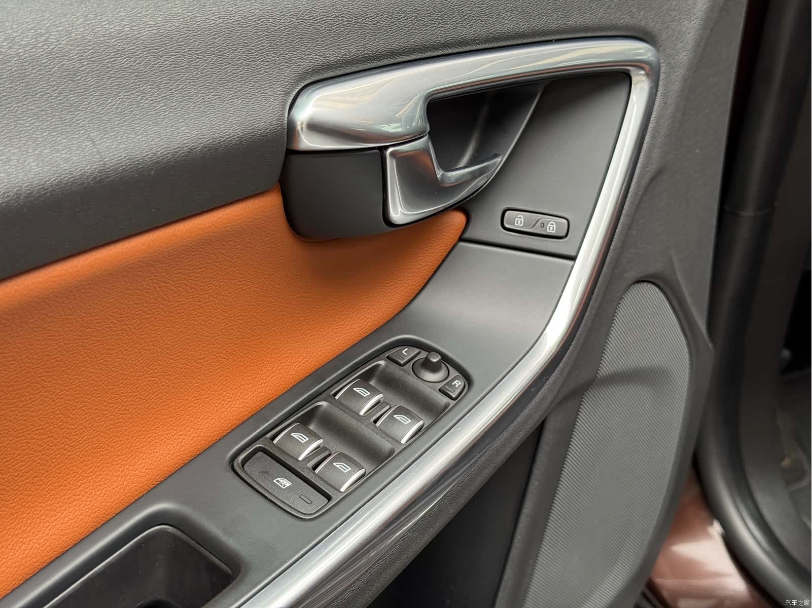 Volvo S60, 2017 15