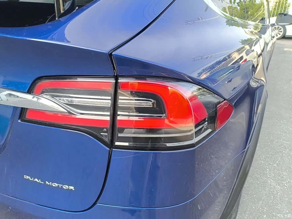 Tesla Model X, 2020 8