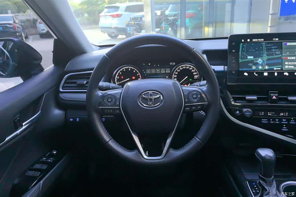 Toyota Camry, 2022 15