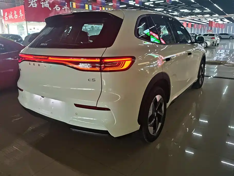 Geely Galaxy Galaxy E5