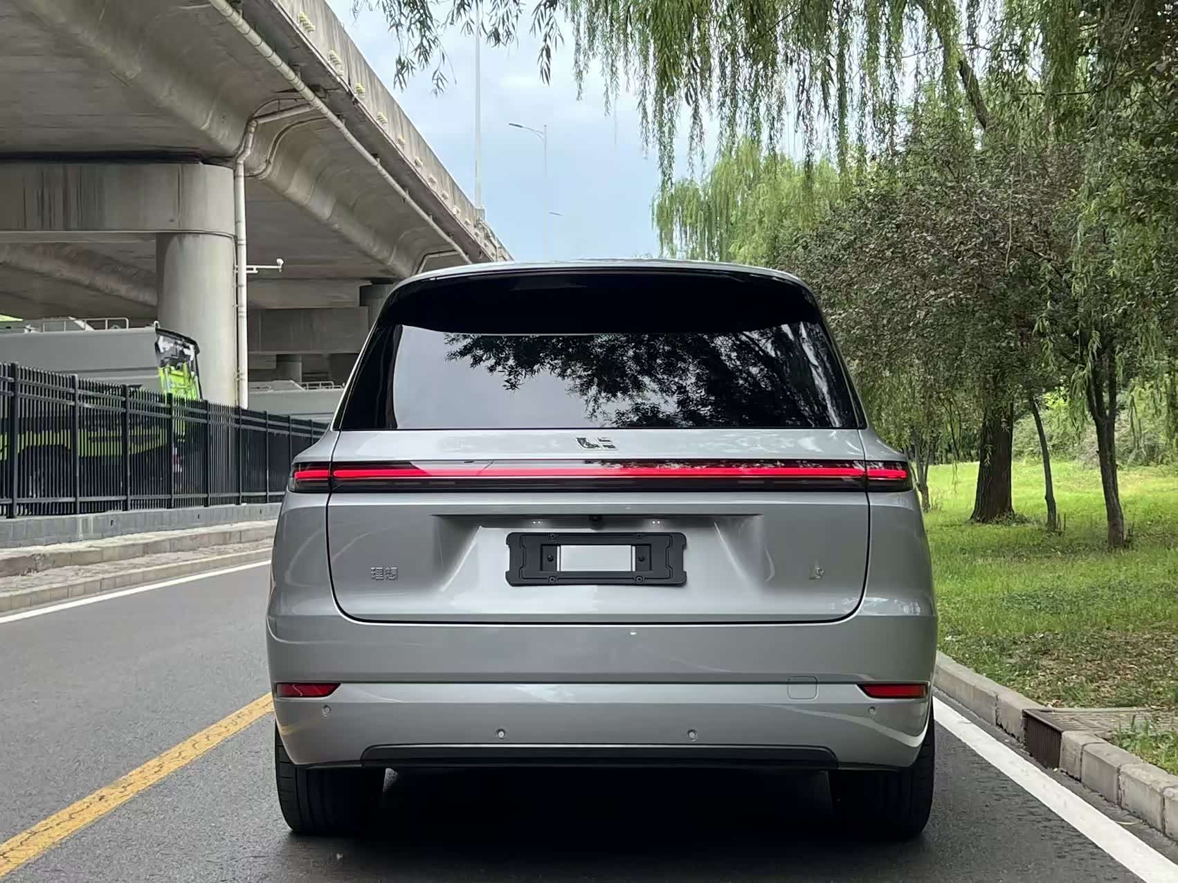 Li Auto L9, 2022 все фото