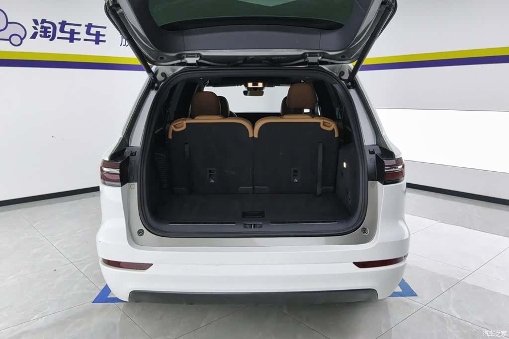 Li Auto ONE, 2022 4