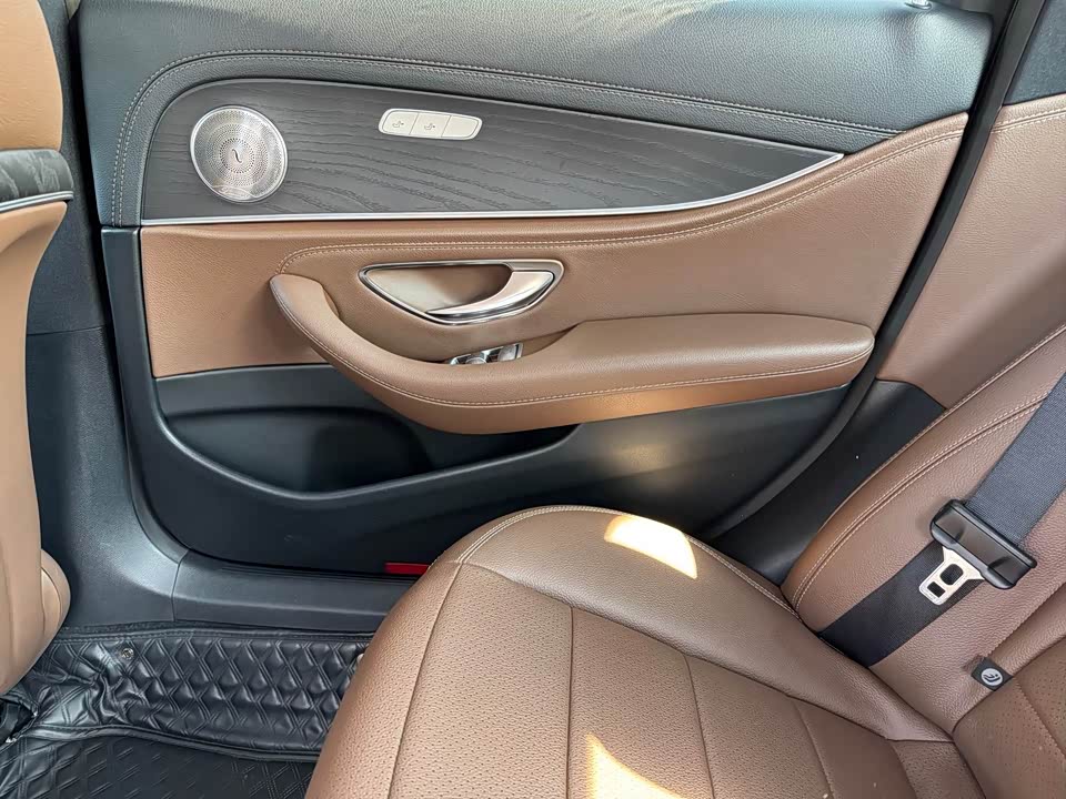 Mercedes-Benz E-class Mercedes-Benz E-class