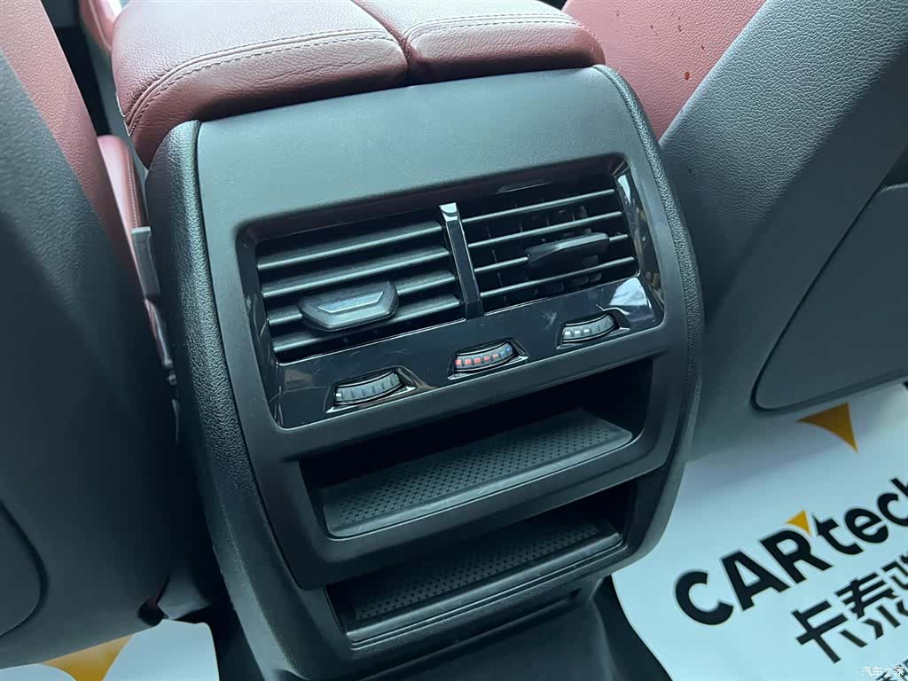 BMW X6, 2022 21