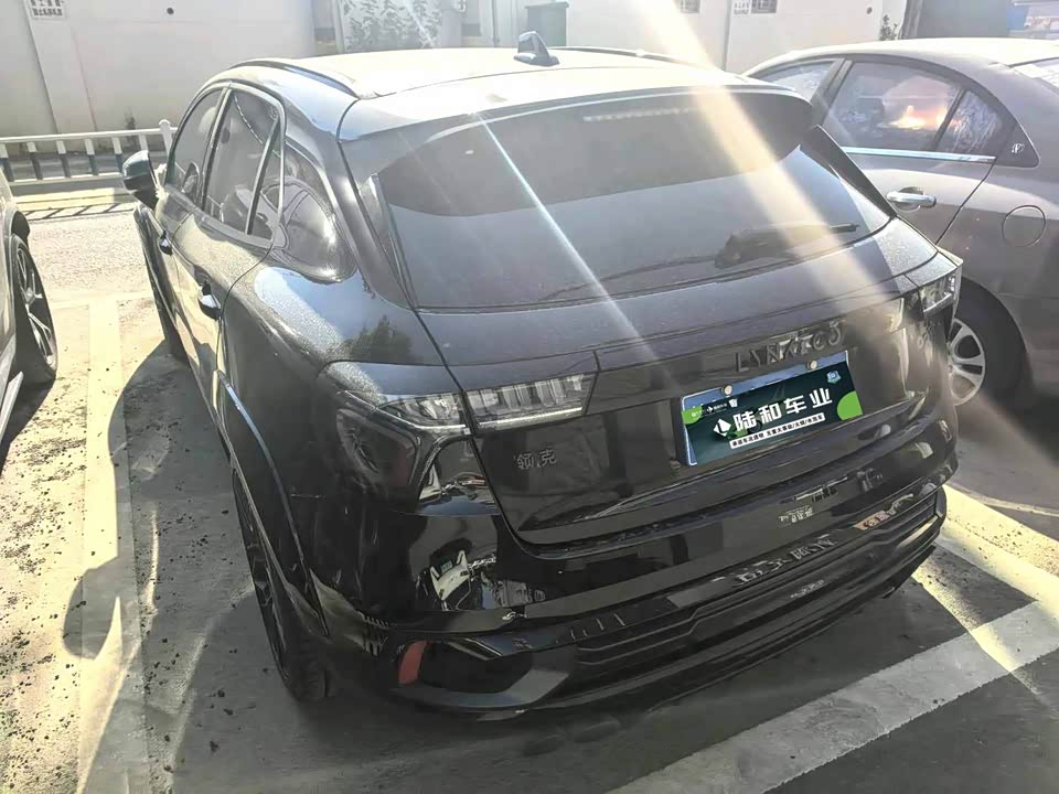 Lynk & Co 02 Hatchback