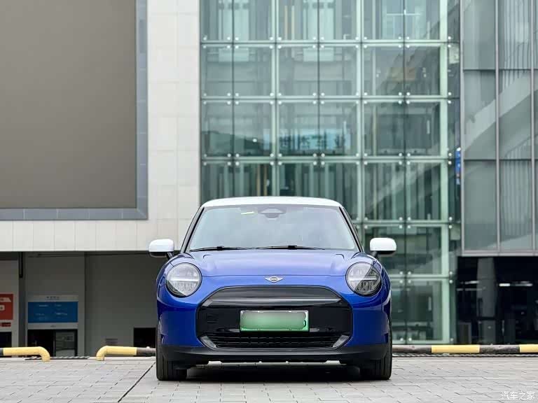 Mini Cooper, 2024 2